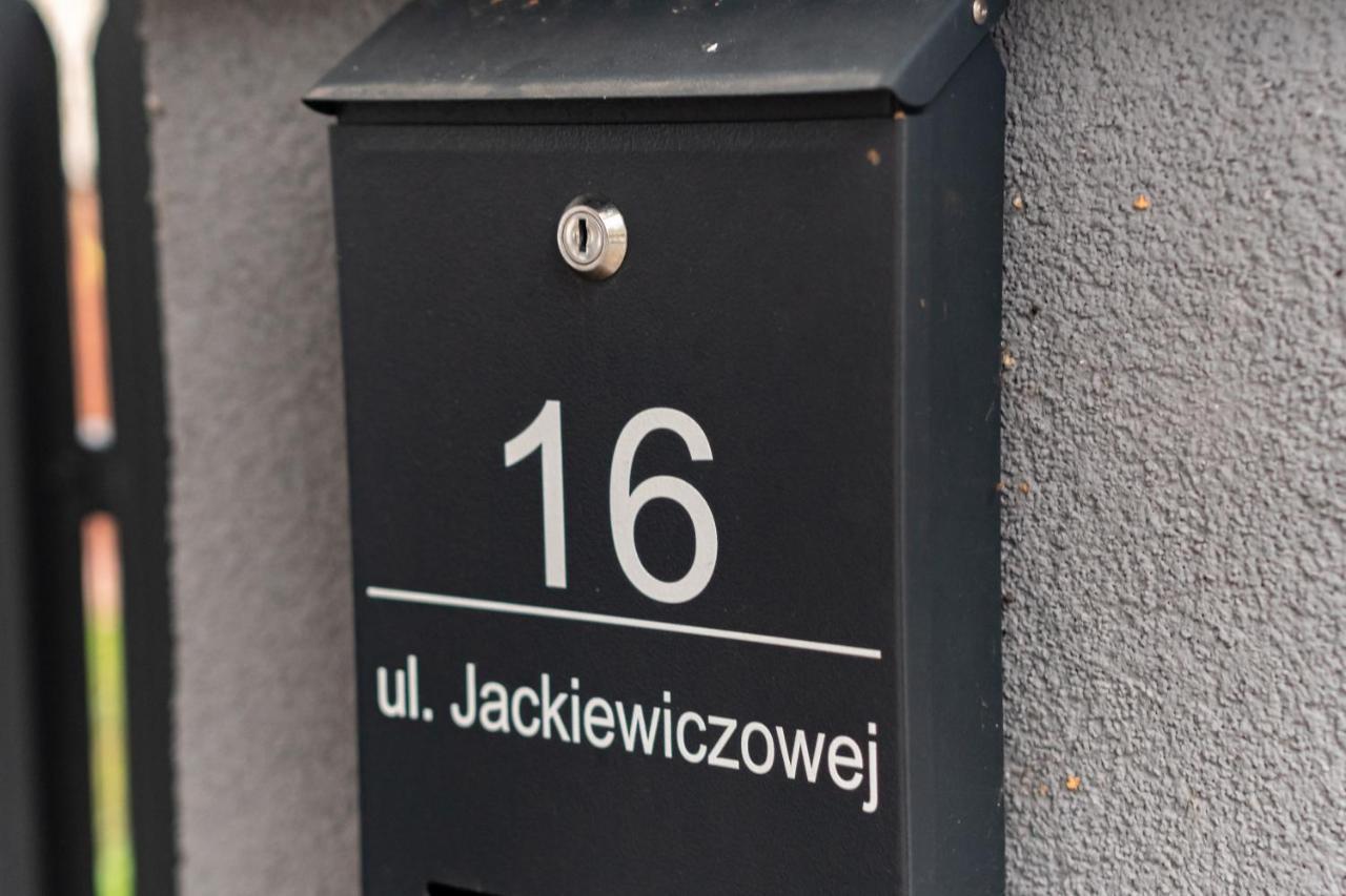 Apartment Mile Z Ogrodkiem I Osobnym Wejsciem