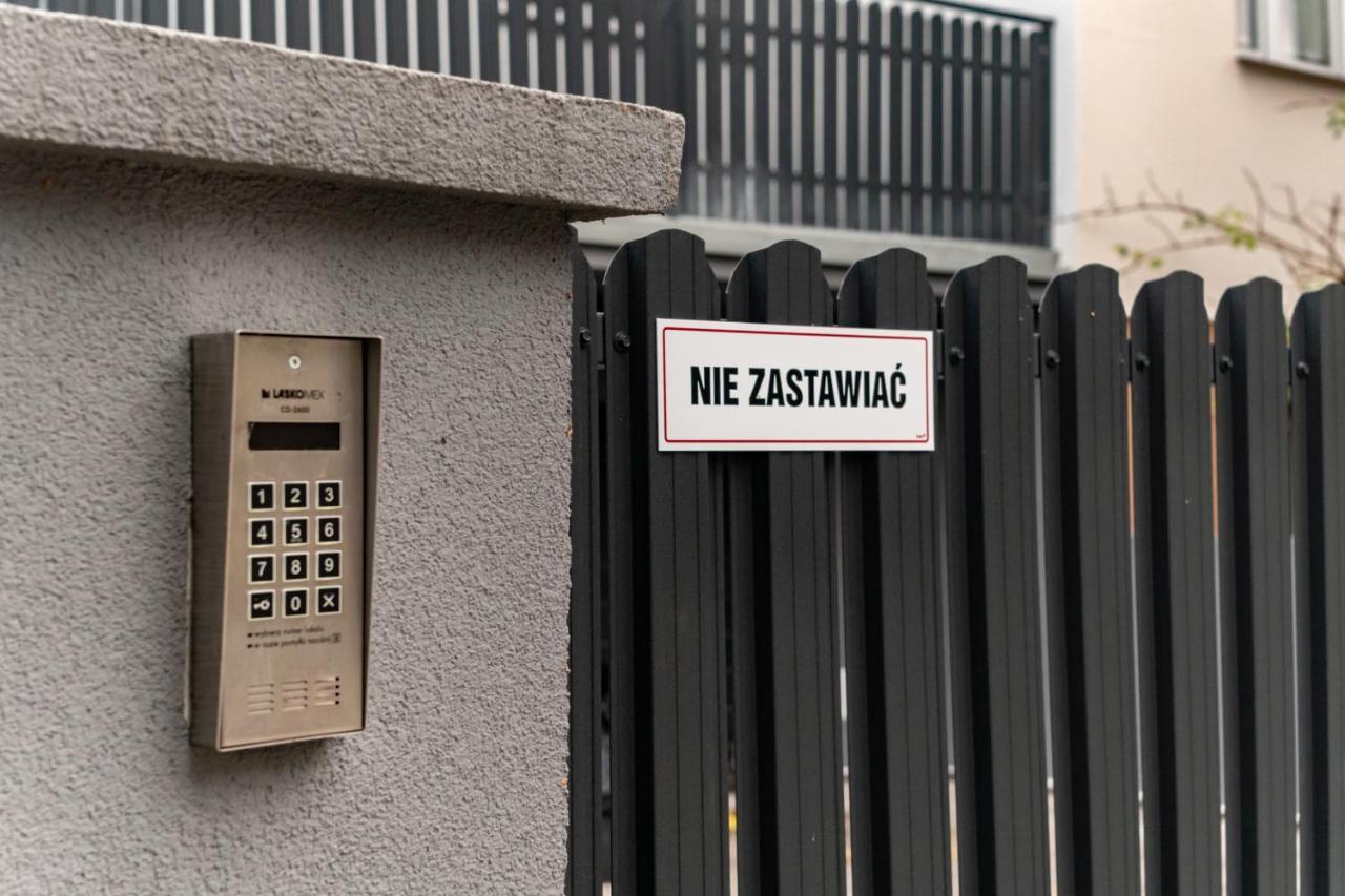 Mile Z Ogrodkiem I Osobnym Wejsciem Radom
