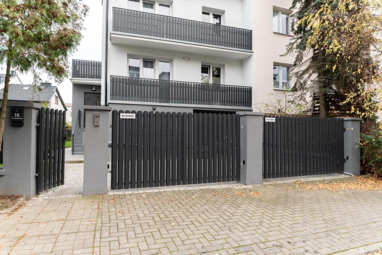 Mile Z Ogrodkiem I Osobnym Wejsciem Apartment Radom